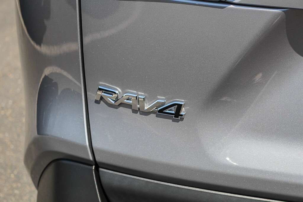 Certified 2021 Toyota RAV4 Limited FWD image 29