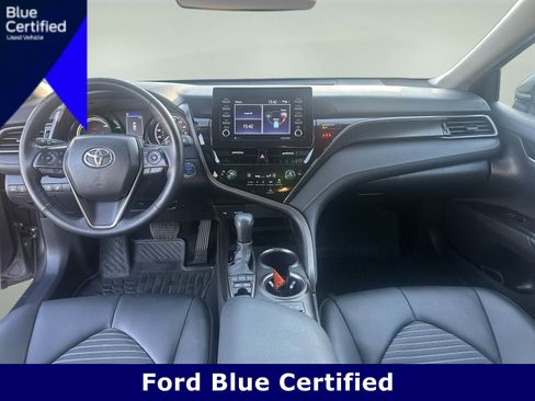 Used 2024 Toyota Camry SE w/ Cold Weather Package image 11