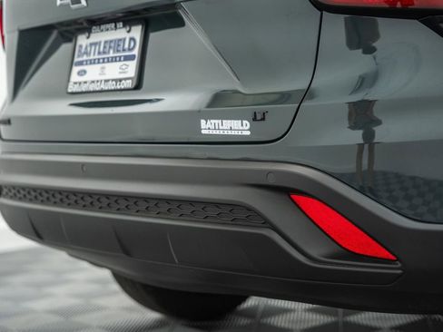 New 2026 Chevrolet Trax LT w/ Sunroof Package FWD image 10