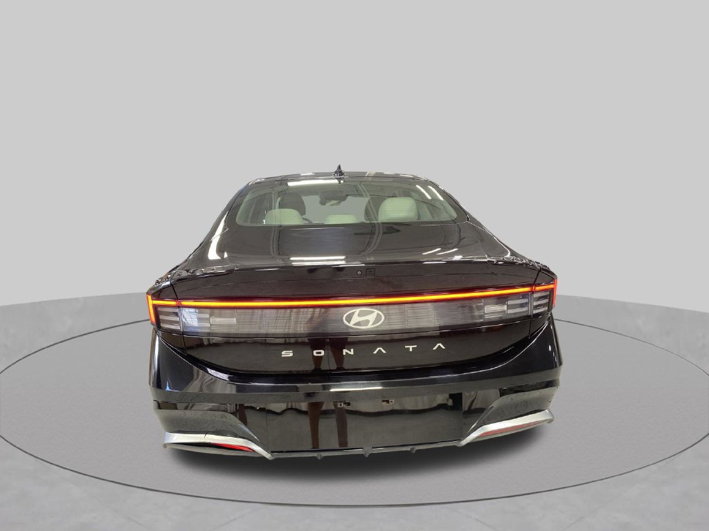 Used 2025 Hyundai Sonata SEL FWD image 40