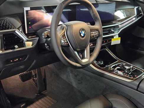 Used 2026 BMW X5 sDrive40i w/ Climate Comfort Package image 3