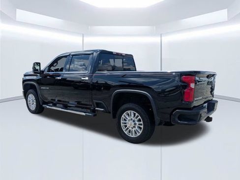 Used 2022 Chevrolet Silverado 2500 High Country w/ Technology Package AWD/4WD image 6
