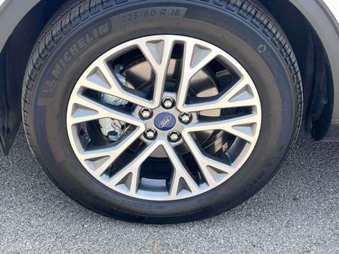 Certified 2022 Ford Escape SEL AWD/4WD image 15