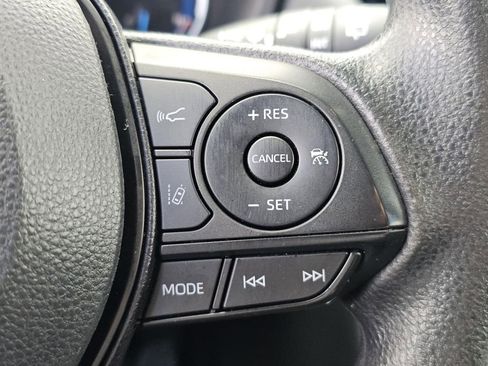 Used 2023 Toyota RAV4 AWD Hybrid image 12