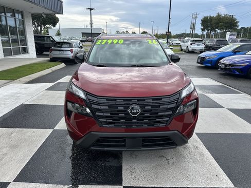 Used 2026 Nissan Rogue Dark Armor FWD image 2