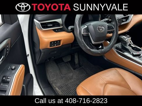 Used 2023 Toyota Highlander Platinum AWD/4WD image 4