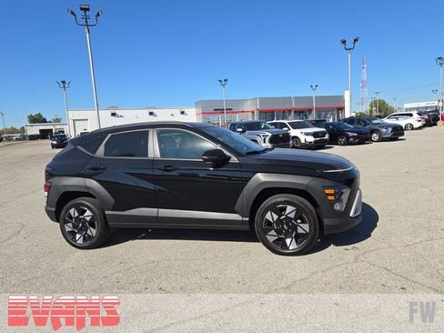 Used 2024 Hyundai Kona SEL image 2