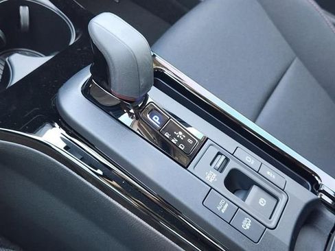 New 2026 Toyota Prius Plug-In Hybrid FWD image 15