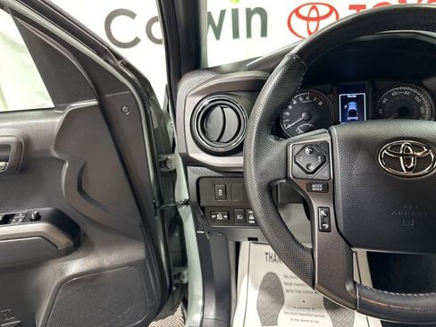 Used 2023 Toyota Tacoma TRD Off-Road image 25