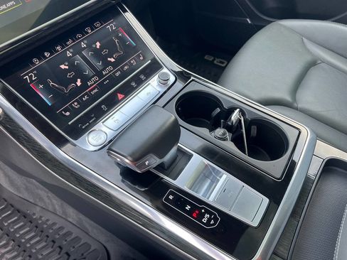 Used 2019 Audi Q8 Prestige image 13