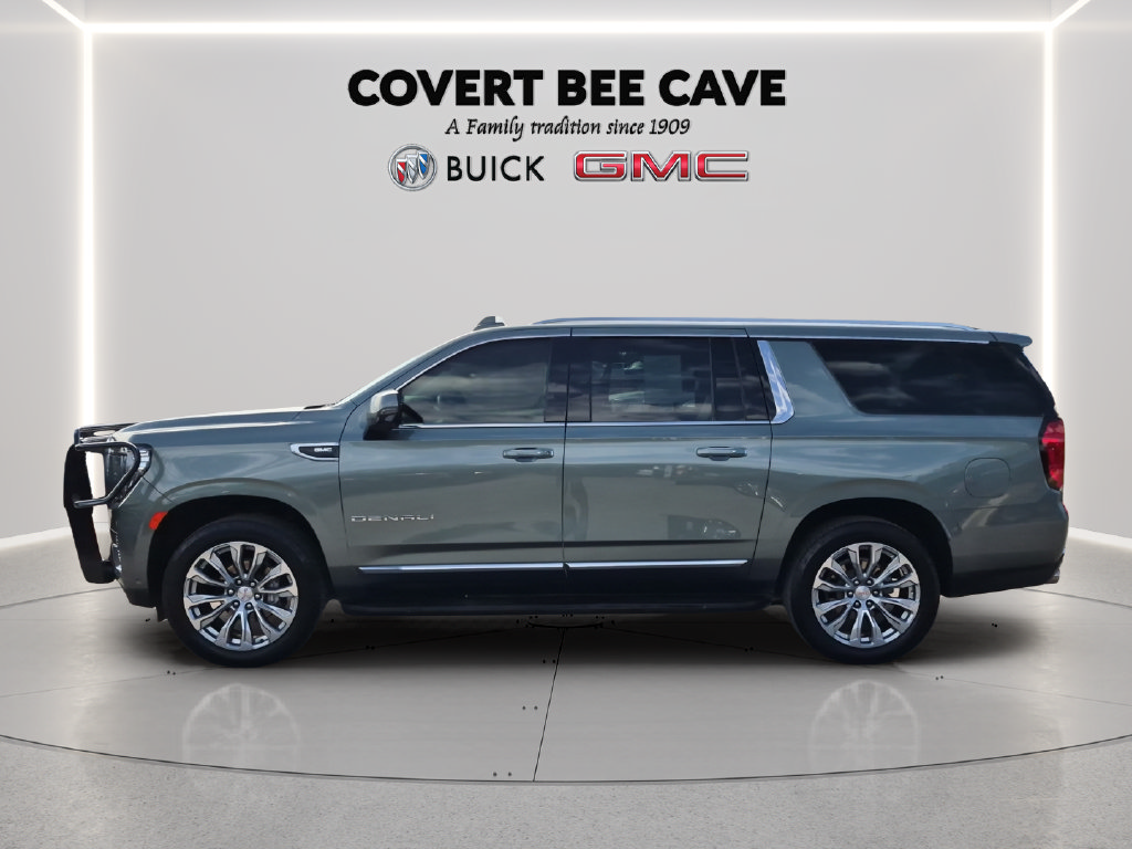 Used 2024 GMC Yukon XL Denali w/ Advanced Technology Package AWD/4WD image 4