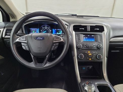 Used 2018 Ford Fusion S image 22