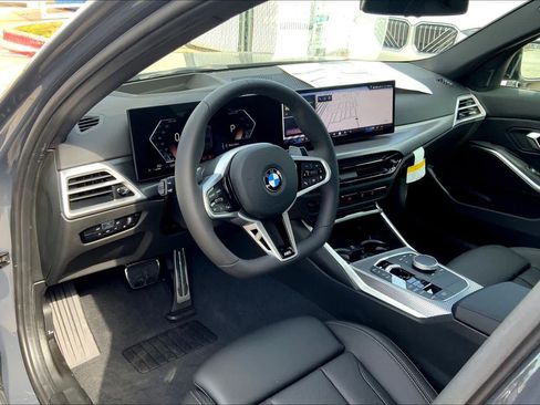 Used 2026 BMW 330i Sedan w/ M Sport Package RWD image 8