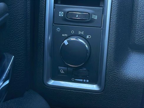 Used 2024 RAM 1500 Warlock AWD/4WD image 18