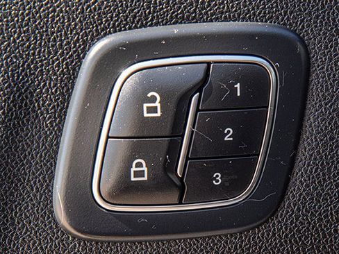Used 2023 Ford Escape Active w/ Tech Pack #2 AWD/4WD image 20