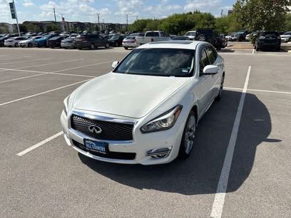 Used 2016 INFINITI Q70 L 3.7 w/ Deluxe Touring Package