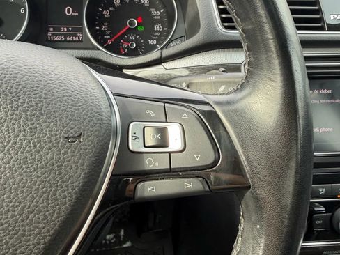 Used 2018 Volkswagen Passat 2.0T SE image 16