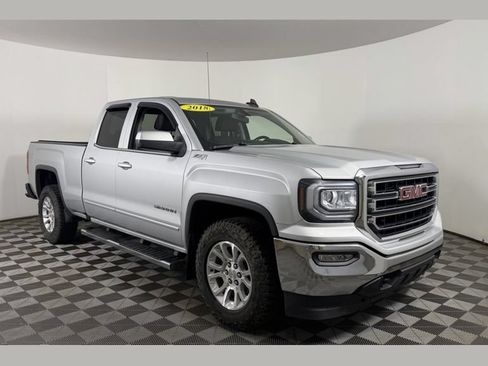Used 2018 GMC Sierra 1500 SLE w/ SLE Value Package AWD/4WD image 1