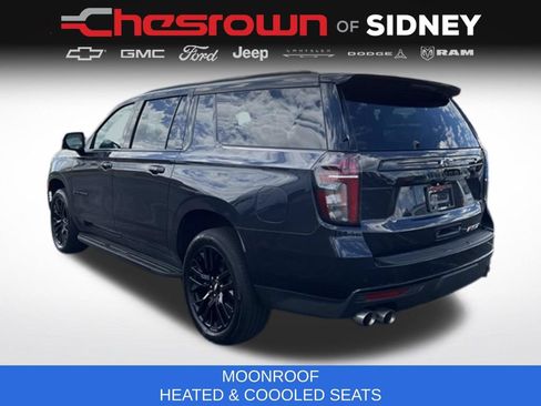 Used 2023 Chevrolet Suburban RST w/ Sport Performance Package AWD/4WD image 7