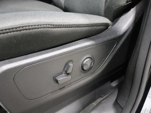 Certified 2023 RAM 1500 Big Horn AWD/4WD image 13
