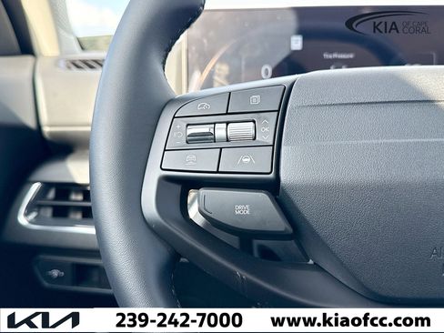 New 2025 Kia K4 EX image 32
