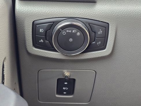 Used 2015 Ford F150 XLT w/ Equipment Group 301A Mid image 35