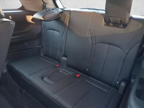 Used 2024 INFINITI QX60 Pure w/ Cargo Package image 11