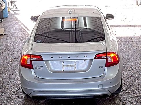 Used 2014 Volvo S60 T5 image 5