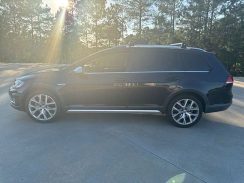 Used 2018 Volkswagen Golf Alltrack SEL AWD/4WD image 4