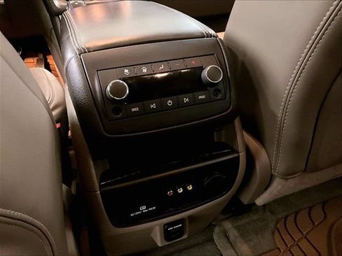 Used 2014 GMC Acadia Denali AWD/4WD image 34