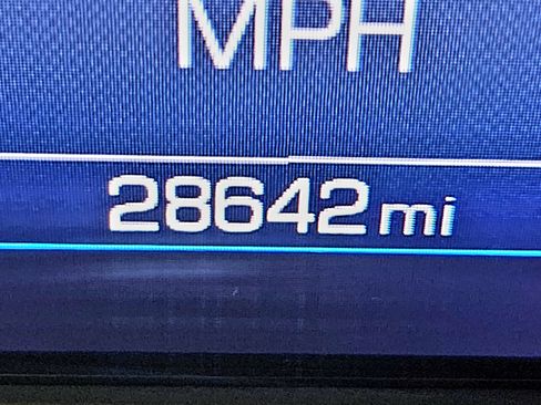 Used 2019 Chevrolet Equinox LT FWD image 8