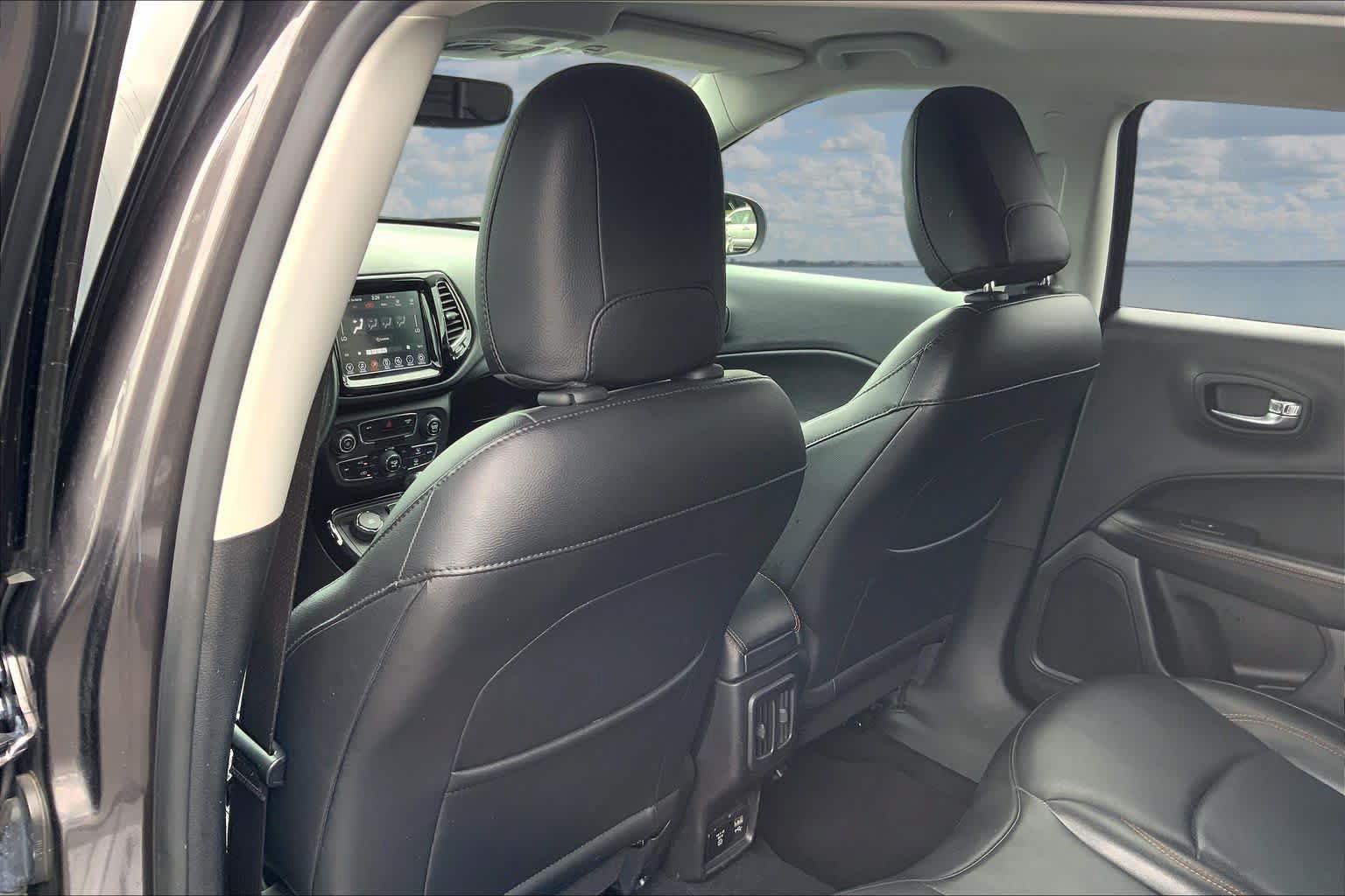 Used 2019 Jeep Compass Limited AWD/4WD image 12