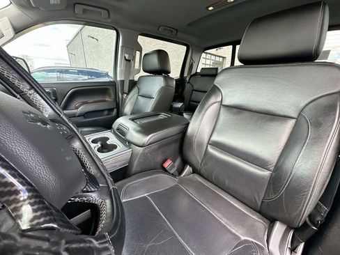Used 2018 Chevrolet Silverado 1500 LTZ Z71 w/ Redline Edition AWD/4WD image 14
