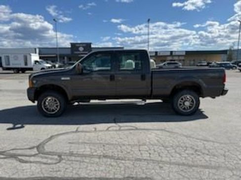 Used 2006 Ford F250 4x4 Crew Cab Super Duty image 5