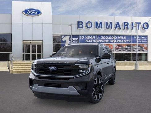 New 2026 Ford Expedition Max Platinum w/ Platinum Ultimate Package AWD/4WD image 2