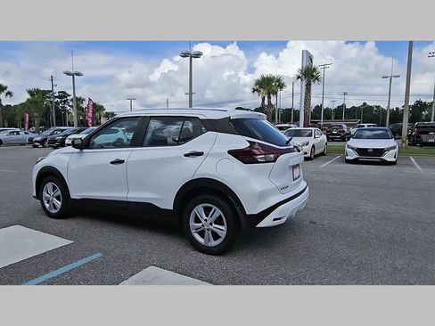 Used 2025 Nissan Kicks Play S FWD image 27