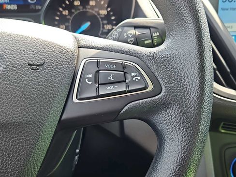 Used 2019 Ford Escape SE FWD image 15