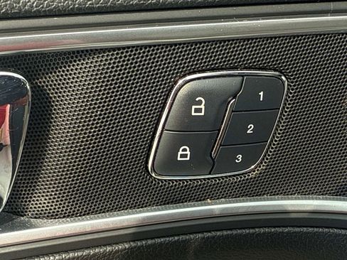 Used 2018 Ford Explorer Limited w/ Equipment Group 301A image 18