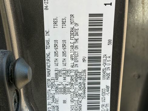 Used 2023 Toyota Sequoia TRD Pro AWD/4WD image 21