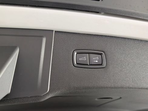 New 2026 Porsche Cayenne AWD/4WD image 18