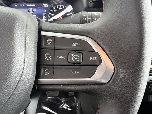 Used 2024 Jeep Compass Trailhawk image 15