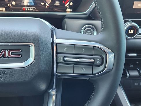 New 2025 GMC Canyon Elevation w/ Convenience Package image 12