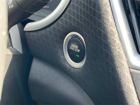 Used 2024 Chevrolet Malibu LT image 17