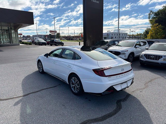 Certified 2023 Hyundai Sonata SEL w/ Convenience Package FWD image 5