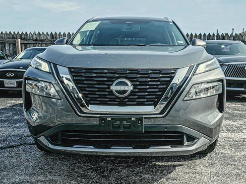 Used 2023 Nissan Rogue SL w/ SL Premium Package FWD image 2