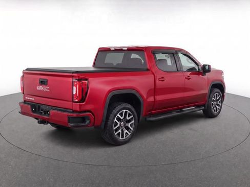 Used 2018 GMC Sierra 1500 SLT AWD/4WD image 4