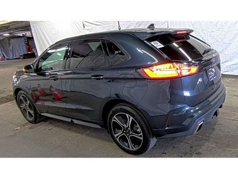 Used 2022 Ford Edge ST image 4