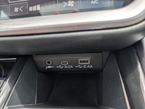 Used 2024 Subaru Outback Limited AWD/4WD image 33