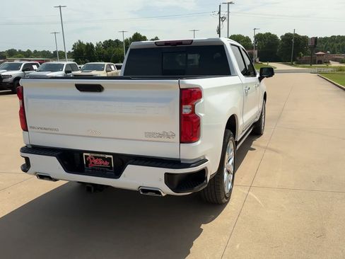 Used 2024 Chevrolet Silverado 1500 High Country w/ High Country Premium Package image 7