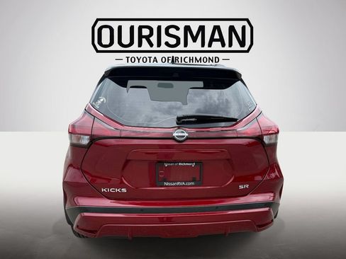 Used 2023 Nissan Kicks SR FWD image 7